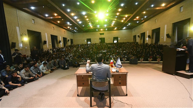 حاشیه‌های حضور سخنگوی دولت در جمع دانشجویان ارومیه