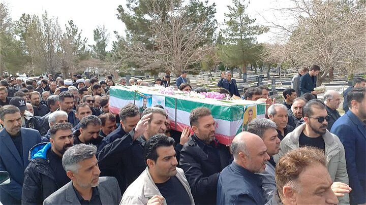  پیکر مطهر سردار شهید «مهدی ملائی» در میاندوآب تشییع شد
