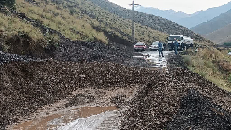 سیلاب در الند خوی یک فوتی بر جای گذاشت/ بازگشایی محور جنگسر ـ قزل‌آغل