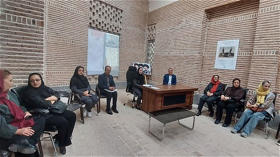 نمایشگاه دائمی صنایع‌دستی در بارگاه شمس تبریزی خوی راه‌اندازی می‌شود
