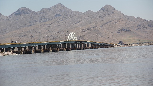 سالانه ۳ میلیارد مترمکعب آب به دریاچه ارومیه وارد میشود