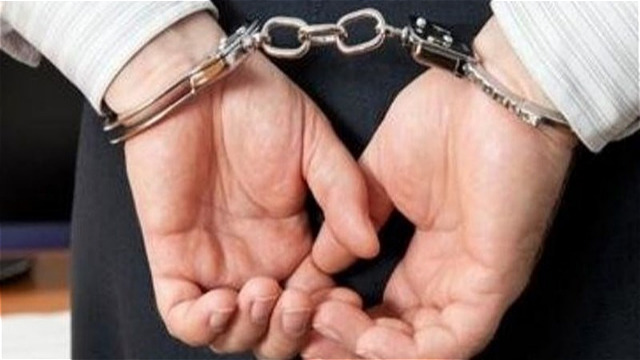 دو نفر از کارمندان شهرداری نقده دستگیر شده اند