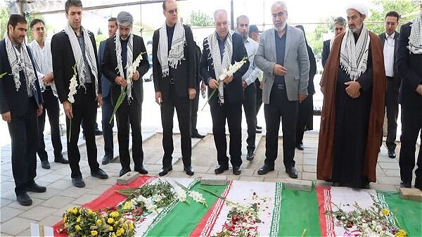 مردم ایران پرورش یافته مکتب امام حسین هستند