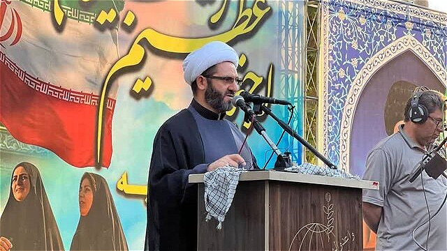 همه آزادی‌خواهان عالم خود را مدیون حضرت زینب(س) می‌دانند
