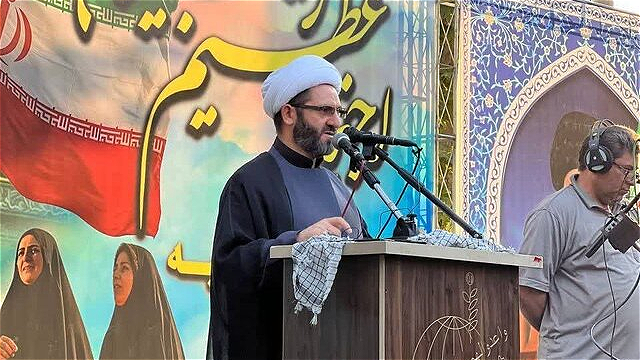 همه آزادی‌خواهان عالم خود را مدیون حضرت زینب(س) می‌دانند