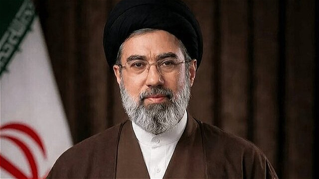 پیام تبریک و بیعت مسئولان آذربایجان غربی در پی انتخاب سومین رهبر انقلاب