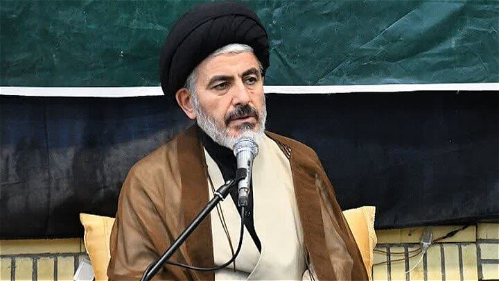 لزوم برگزاری باشکوه اربعین رهبر شهید