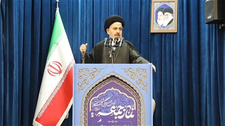  حضور در میدان و خیابان تقویت کننده جبهه دیپلماسی است
