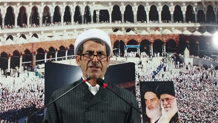  امام خمینی(ره)عزت نفس را به مستضعفان جهان بازگرداند