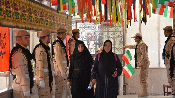  ۲۵۰ زائر خارجی اربعین حسینی از مرز بازرگان راهی کربلای معلی شدند