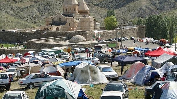 آیین مذهبی باداراک در قره کلیسای چالدران برگزار شد