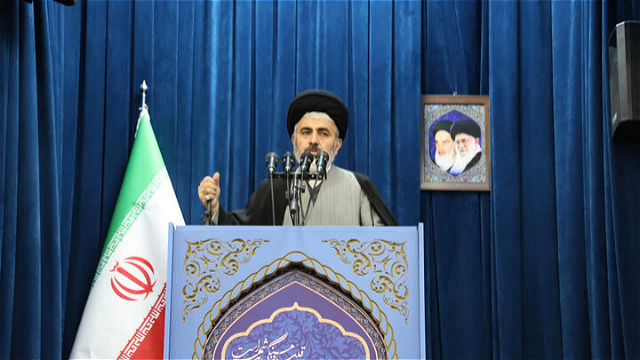 صیانت از هویت دینی و ملی در کنار شاخصه های نظامی و امنیتی تقویت شود