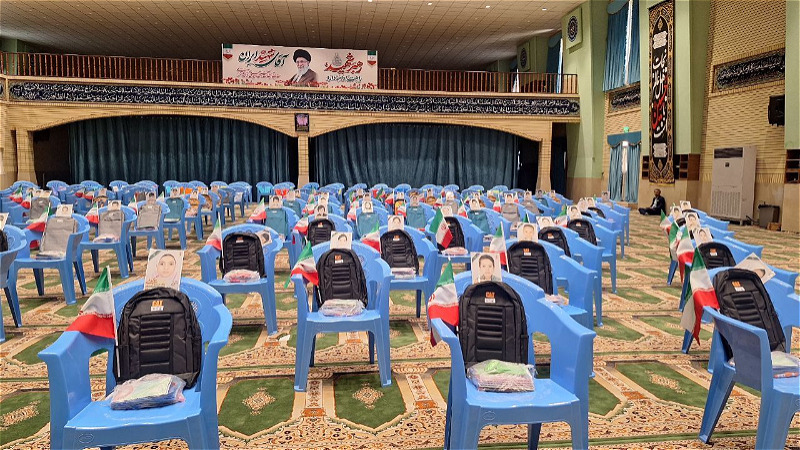 ۷۲۰۰ بسته لوازم‌التحریر میان دانش‌آموزان کم‌برخوردار آذربایجان‌غربی توزیع شد
