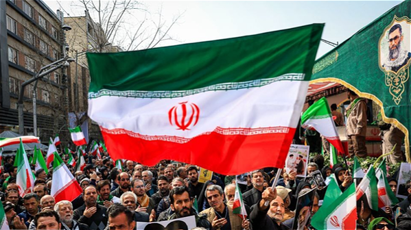 یک پرونده قصاص به عشق پرچم می‌بخشم در سردشت به سازش ختم شد