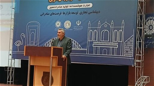 توسعه کریدورهای حمل ونقل و لجستیک صادراتی در اولویت قرار دارد