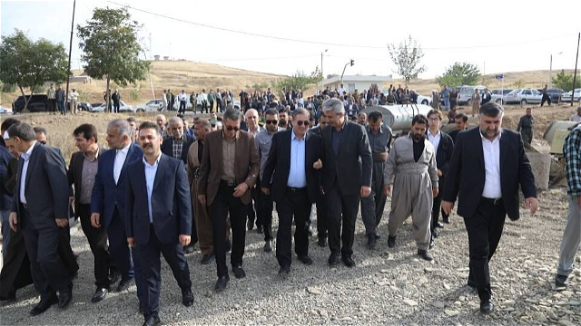 حضور مسئولان در مناطق کم‌برخوردار منجر به رضایتمندی مردم می شود